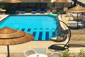 Caravel Hotel Apartments, Ixia