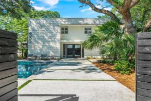 Zen-N-Sea - 4222 Third St Guest house, Saint Simons