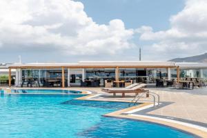 Smy Santorini Suites & Villas, Pirgos