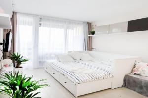 Silver Lodge Ezüstpart Apartman, Siofok