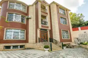 Deluxe villa, Baku