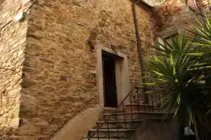 Trilocale nel centro storico Apartments, Montemerano