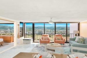 Panoramic Mountain View Near Waikiki Beach with Parking Apartments, Honolulu
