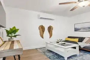 Intimate Casita Mia minutes away from Airport, Calle 8, Brickell, Coral Gables, The beach and more! Villa, Miami