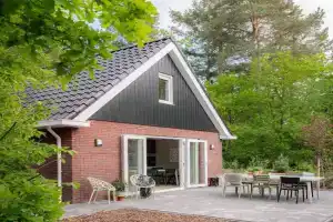 Luxe Vakantiehuis Ruwe Iep Veluwe Guest house, Nunspeet
