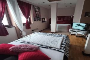 Queen 2 Apartments, Nis