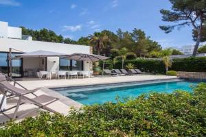 Villa Algarrobos, Es Canar