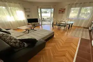 Porodični Apartman, Igalo