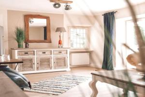 _ Rheinzeit 614 schönes Haus direkt am Rhein Guest house, Andernach