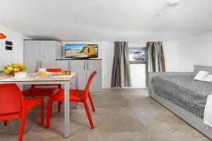 Mini Suite (3 adulti) Apartments, Riccione