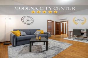 [Ghirlandina]Favoloso appartamento in pieno centro Apartments, Modena