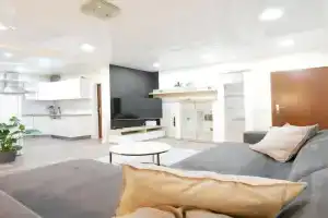 61 m2 Erdgeschosswohnung mit eigenem Parkplatz vorm Haus Apartments, Osnabruck