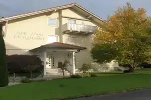 Appartementhaus Henghuber Apart-hotel, Bad Fussing