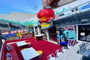 We Street Hostel - Albergue, L'Arenal