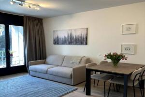 Live - Via A Riva Apartments, Lugano