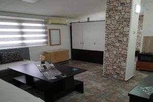 SAN Apartments, Vrane