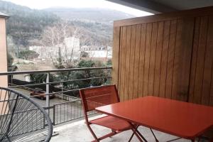 joli appartement T2 très bien situé, parking couvert Apartments, Lourdes