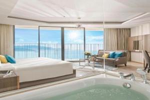 Luxury Seaview Panorama by Luna Apartments, Nha Trang
