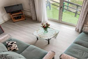Gorgeous Apartment In, Bredene