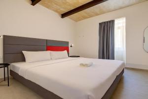 Casa San Domenico 3 by Vallettastay, Valetta