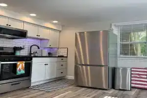 Family Beach Fun Spot, Firepit, Games, FireTV Apartments, Michigan City