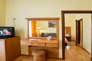 Apartamenti v Goteli v tsentri Truskavtsya - 50 m do tsentralnogo byuvetu, Truskavets