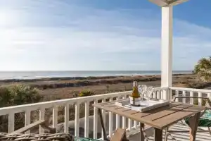 Seacoast Villa 2 Ocean View 2 Blocks from Center Street, Folly Beach