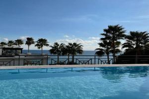 Luxurious and light 3 bedroom penthouse, Estepona