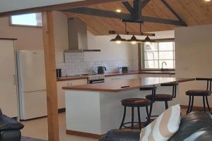 The Dentist on Lava - 2 bathroom. 2 bedrooms, Warrnambool