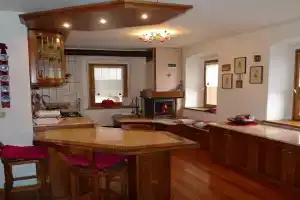 Maison al Lago Apartments, Alleghe