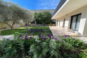 Les Oliviers Apartments, Arles