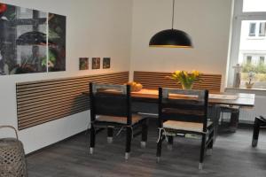 ElisaBett - Apartment Elisa - 4 Schlafzimmer und 2 Bäder, bis 6 Personen, Erfurt