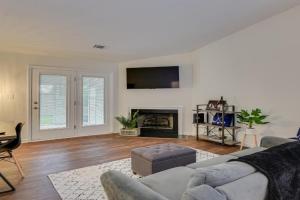 Serene Sanctuary Near I-20 Apartments, Augusta
