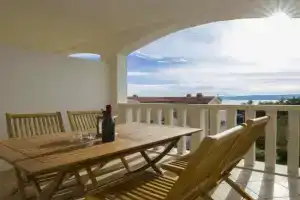 Apartment in with sea view, terrace, air conditioning, WiFi 5121-4, Bol