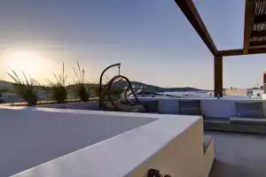 Clementina Paros Apartments, Naousa