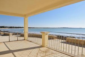 4 Bedroom Stunning Home In, Sampieri