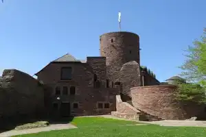 Burg Zimmer auf ca. 70 m² Mini-hotel, Heimbach