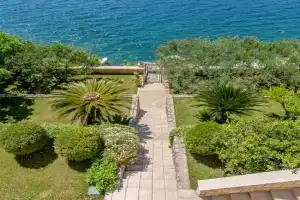Villa Plantis Dubrovnik - Seven Bedroom Villa with Private Sea Access, Stikovica