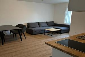 Schöne Wohnung nahe Köln Apartments, Koln
