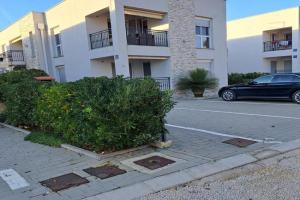 Apartman Lozančić, Vir