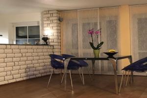 Modernes 4-Zimmer Haus, nahe Messe Düsseldorf (15 min. Internat. Airport) Apartments, Willich