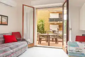 RivieraRent Appartamento Cristina Apartments, Pietra Ligure