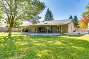 Redding Home with Patio Near Fishing! Guest house, Redding