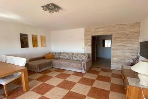Apartment More, Zaboric