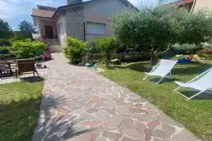 Casa Matilde & Aurora con giardino e posto auto privato, Sirolo