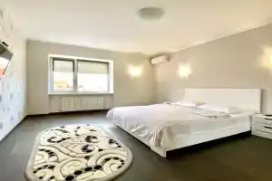 2-kimn Prostori apartamenti ,svitliy, strimaniy dizayn, Poltava