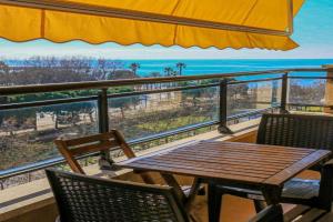 LITORAL COSTA DORADA - PARADIS ATIC ático Apartments, Cambrils