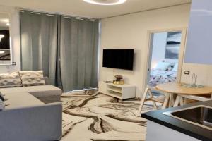 2 Bedrooms Flat + Balcony + Parking at Las Canteras Beach, Las Palmas de Gran Canaria
