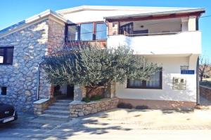 Apartman MASLINA, Starigrad