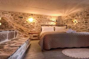 Braxos A beautiful rocky place Guest house, Hydra